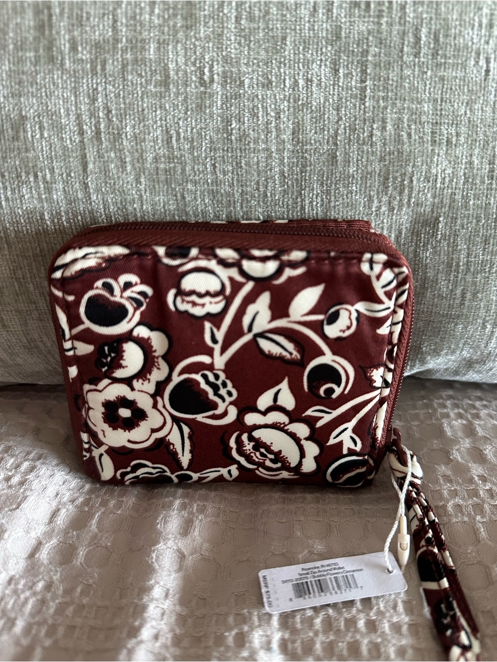 Vera Bradley Women's Brown Floral Zip Wristlet Wallet, New with tag.